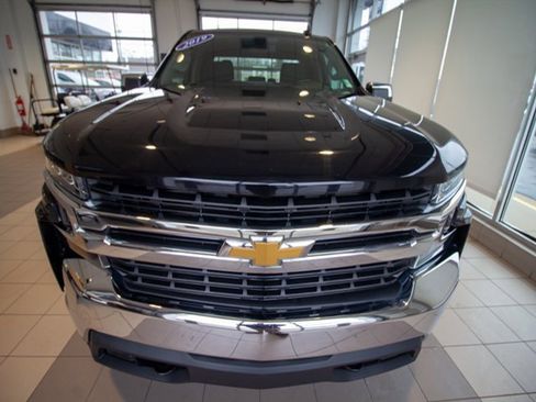 Used 2019 Chevrolet Silverado 1500 LT w/ All-Star Edition image 3