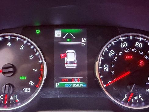 Used 2021 Toyota RAV4 XLE FWD image 22