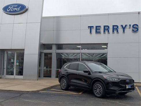 New 2026 Ford Escape SE image 1