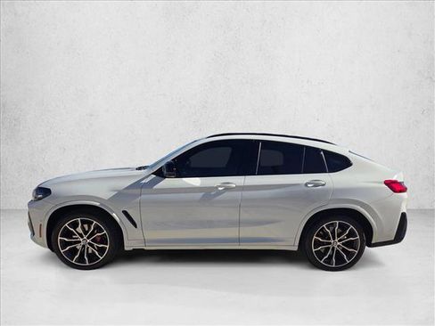 Used 2022 BMW X4 M40i w/ Premium Package image 9