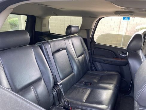 Used 2008 GMC Yukon SLE image 6