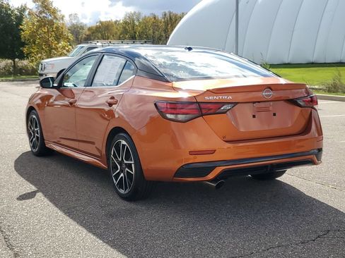 Used 2024 Nissan Sentra SR image 3