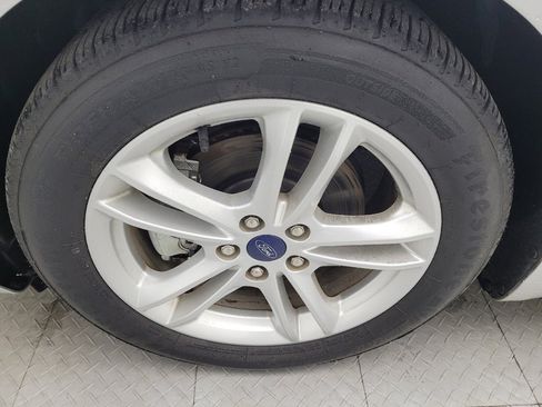 Used 2018 Ford Fusion SE w/ Equipment Group 602A image 31