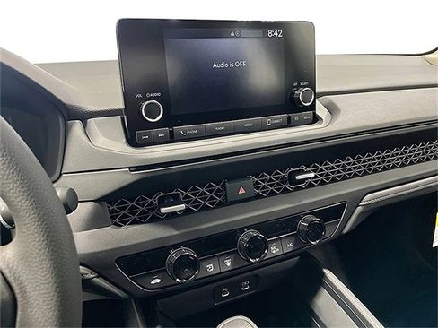 New 2025 Honda Accord SE image 19