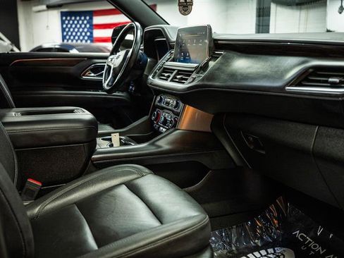 Used 2023 Chevrolet Tahoe Z71 w/ Luxury Package image 15