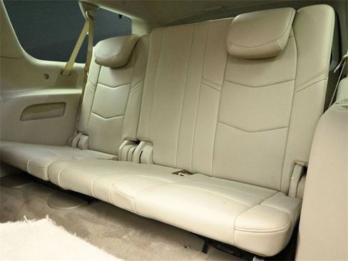 Used 2017 Cadillac Escalade ESV Premium Luxury image 15