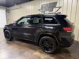 Used 2017 Jeep Grand Cherokee Altitude image 5