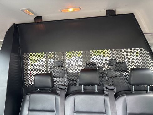 Used 2020 Ford Transit 350 XL image 40