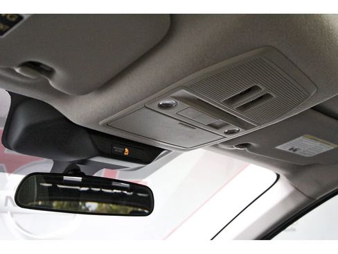 Used 2026 Nissan Kicks SV w/ SV Premium Package FWD image 21