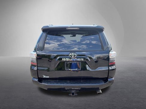 Used 2024 Toyota 4Runner SR5 AWD/4WD image 4