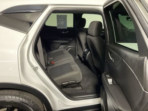 Used 2019 Chevrolet Blazer LT image 32