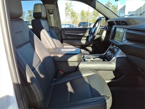 Used 2024 GMC Yukon XL Denali w/ LPO, Floor Liner Package image 5