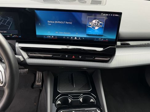 Used 2026 BMW 530i xDrive image 23