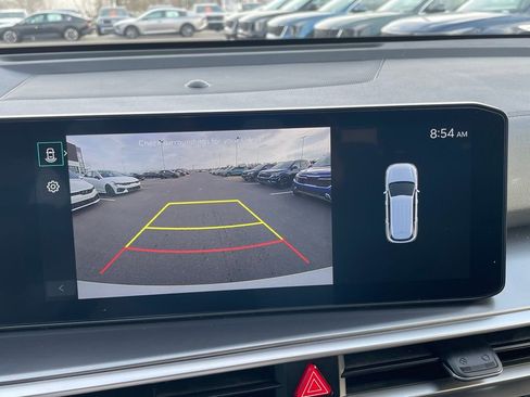 Certified 2025 Kia Sorento S w/ Panoramic Sunroof Package image 17