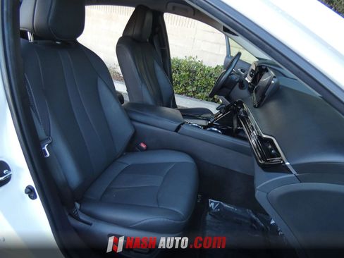 Used 2022 Toyota Mirai w/ Advanced Technology Package RWD image 30