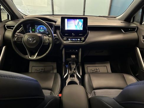 Used 2024 Toyota Corolla Cross AWD Hybrid w/ Convenience Package image 9
