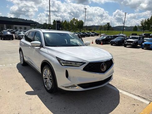 Used 2023 Acura MDX SH-AWD w/ Advance Package image 2