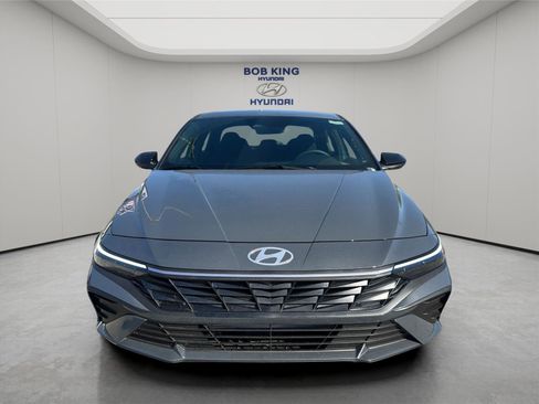 New 2026 Hyundai Elantra Sport FWD image 8