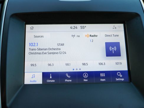 Used 2019 Ford Edge Titanium w/ Equipment Group 301A image 34