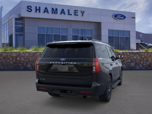 New 2025 Ford Expedition Active image 8