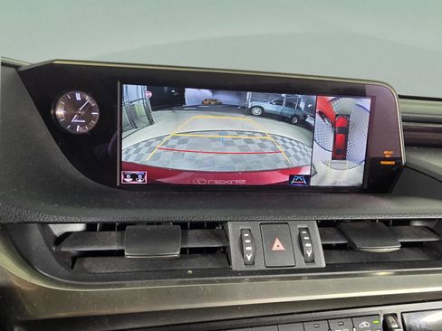 Used 2019 Lexus ES 350 image 16