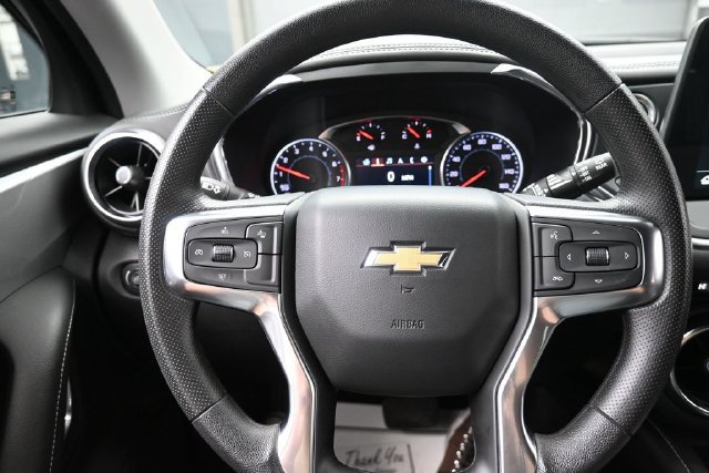 Used 2024 Chevrolet Blazer LT FWD image 8