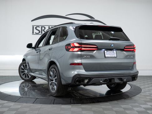 New 2026 BMW X5 xDrive40i w/ M Sport Package AWD/4WD image 28