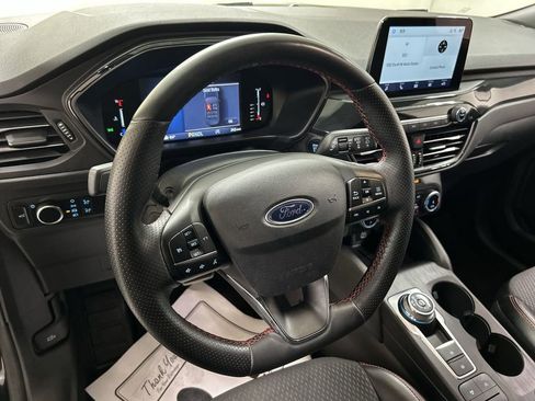 Used 2024 Ford Escape ST-Line AWD/4WD image 4