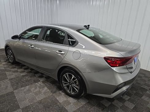 Used 2024 Kia Forte LXS w/ LXS Technology Package FWD image 9