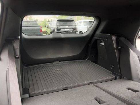 Used 2023 Chevrolet TrailBlazer RS w/ Sun and Liftgate Package AWD/4WD image 29