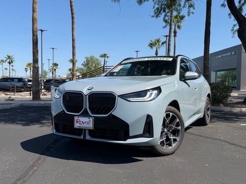 Used 2025 BMW X3 xDrive30i AWD/4WD image 1