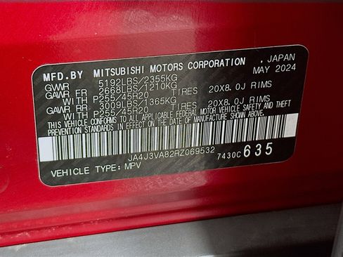 Used 2024 Mitsubishi Outlander SE image 12