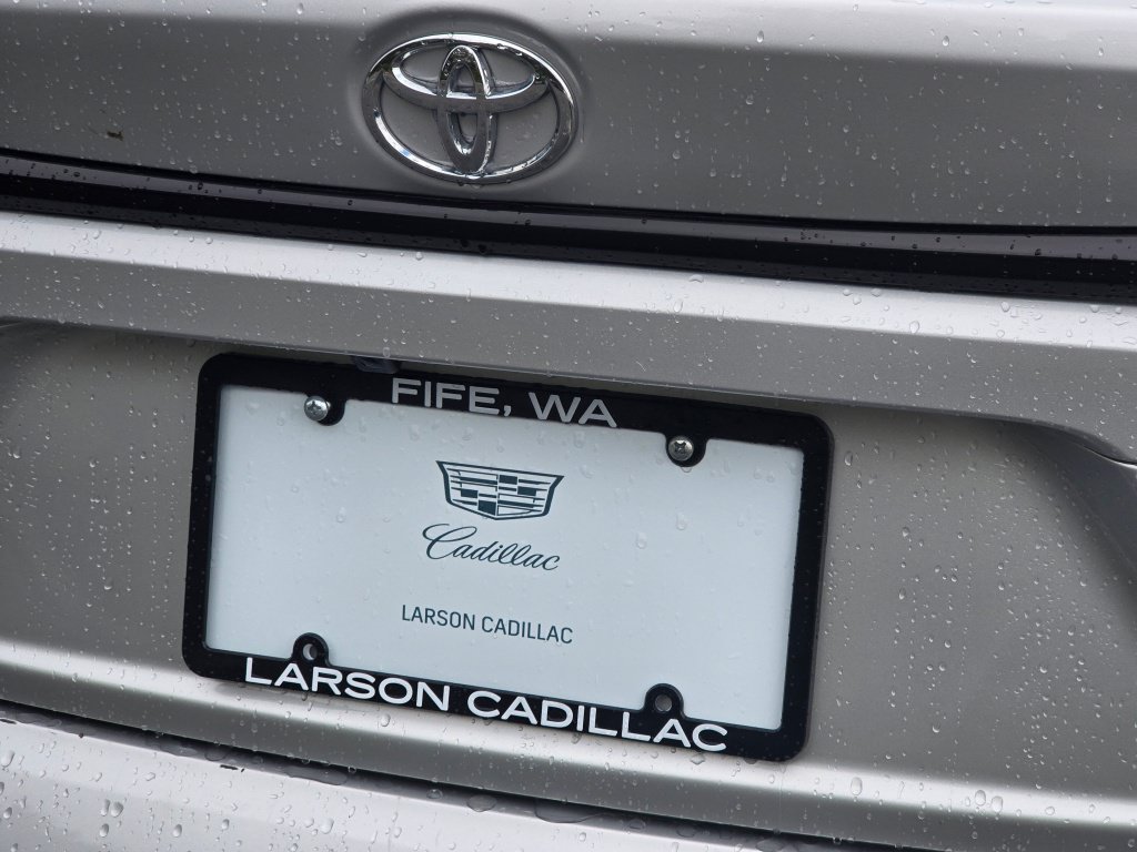 Used 2025 Toyota Corolla LE FWD image 31