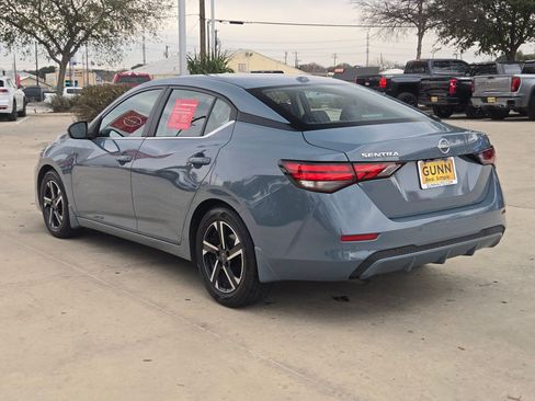Certified 2025 Nissan Sentra SV image 5