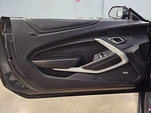 Used 2016 Chevrolet Camaro SS image 20