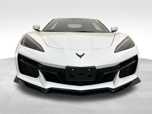 Used 2025 Chevrolet Corvette Z06 w/ Battery Protection Package RWD image 9