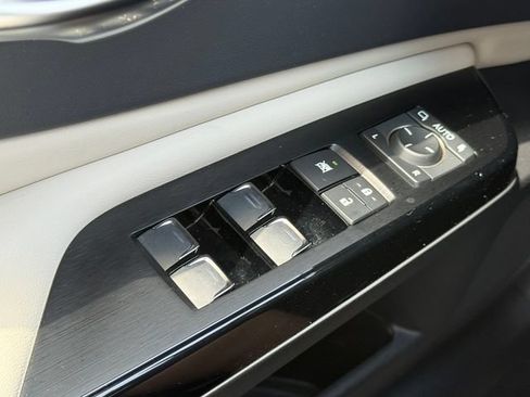 Used 2024 Lexus ES 300h w/ Premium Package FWD image 24