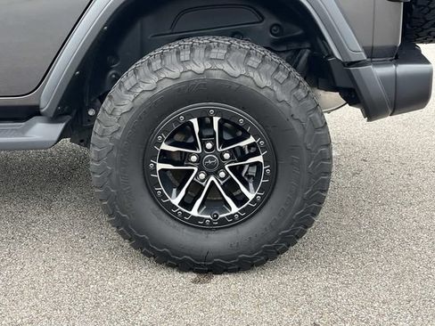 Used 2024 Jeep Wrangler Unlimited Sport AWD/4WD image 13