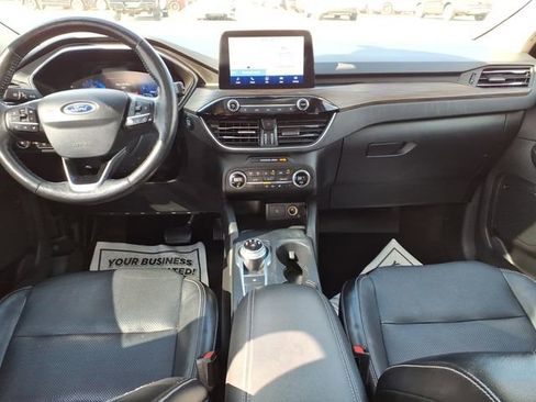 Used 2020 Ford Escape Titanium image 11