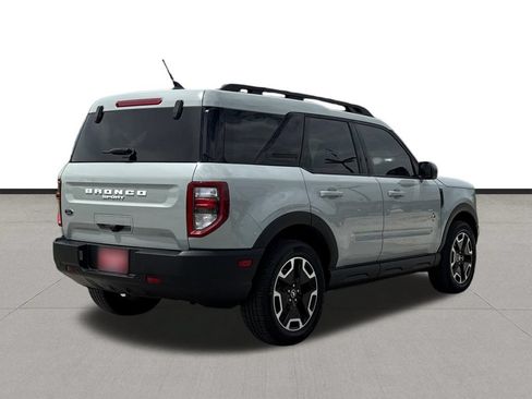Used 2023 Ford Bronco Sport Outer Banks w/ Tech Package AWD/4WD image 5