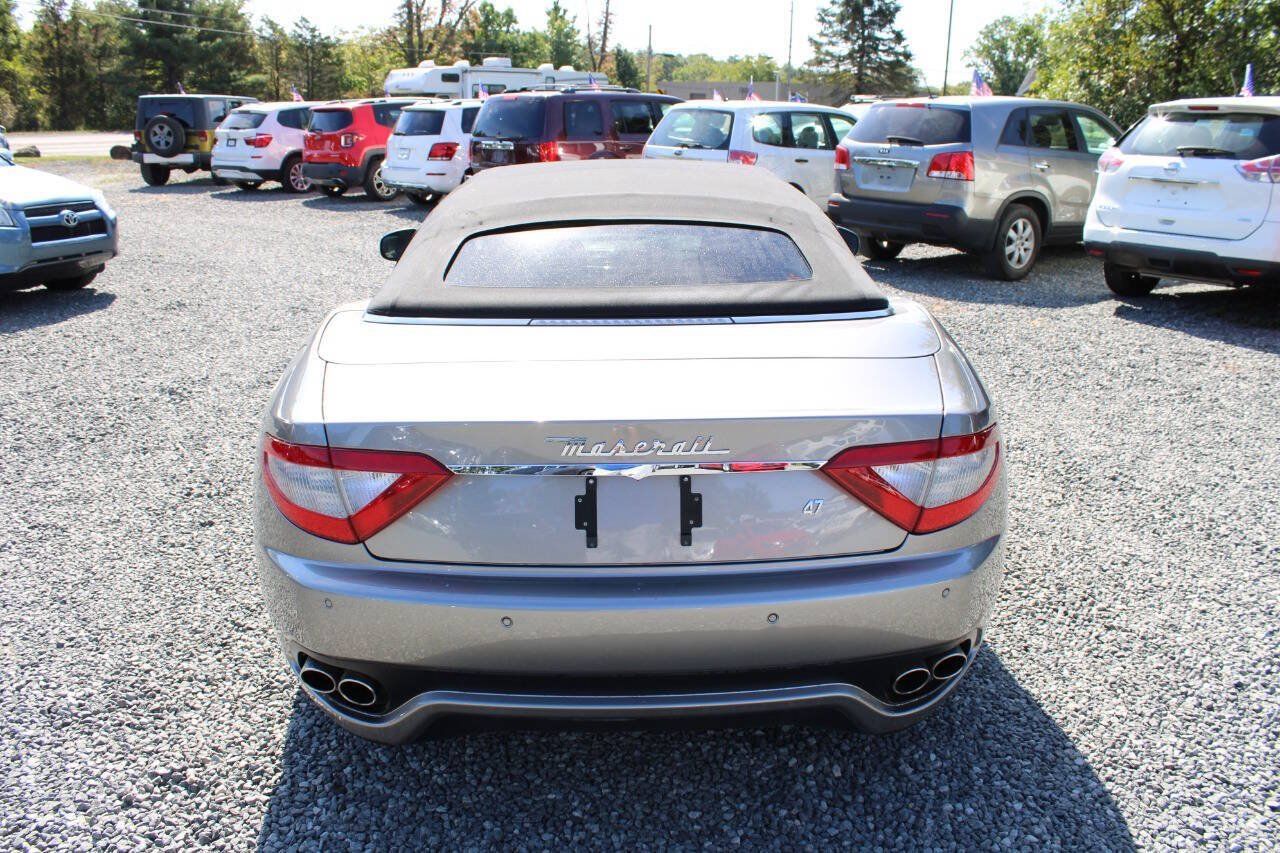 Used 2010 Maserati GranTurismo Convertible RWD image 16