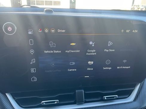 Used 2025 Chevrolet Equinox LT AWD/4WD image 16