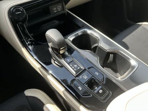 Used 2024 Lexus NX 250 FWD image 32