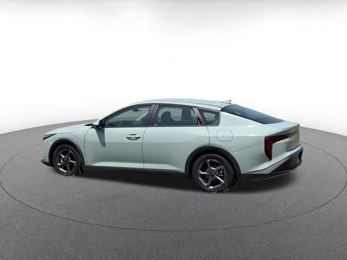 Used 2026 Kia K4 FWD image 9