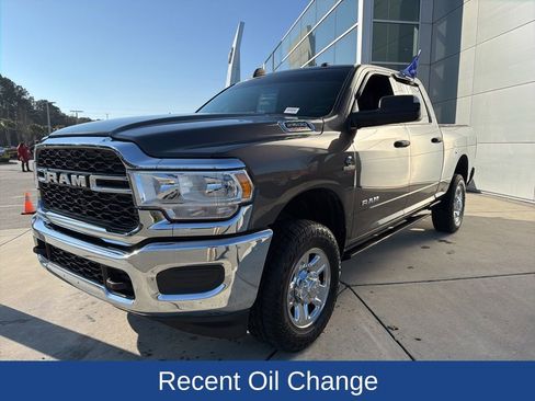 Used 2021 RAM 2500 Tradesman w/ Chrome Appearance Group image 4