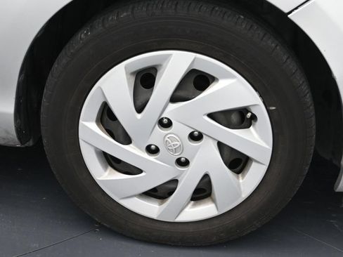 Used 2016 Toyota Prius C One FWD image 16