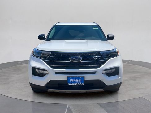 Used 2024 Ford Explorer XLT w/ Equipment Group 202A AWD/4WD image 10