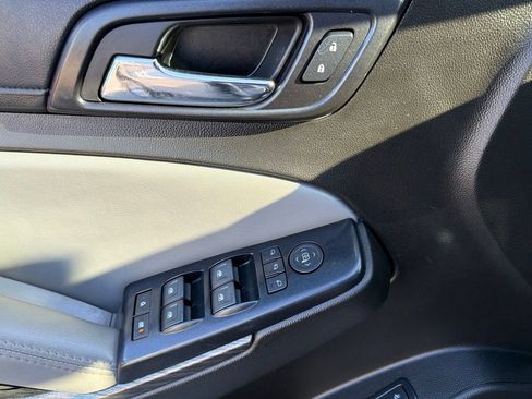 Used 2018 Chevrolet Tahoe LT AWD/4WD image 38