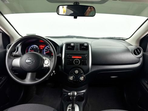 Used 2014 Nissan Versa SV FWD image 14