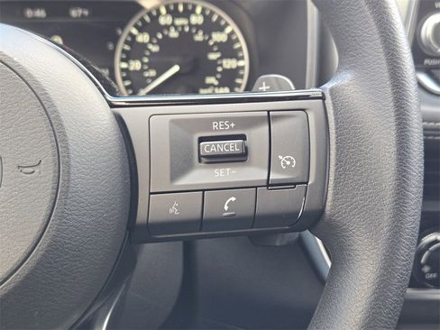 Used 2021 Nissan Rogue S image 28